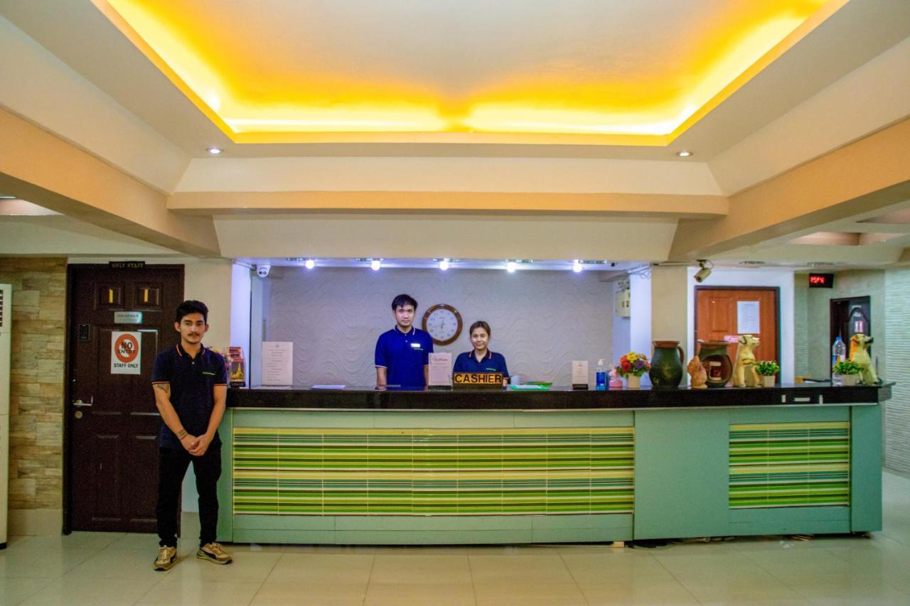 Visiting Card Hotel & Resort Bangkok Exterior foto