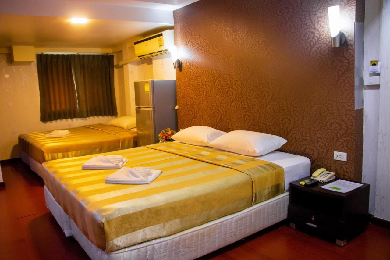 Visiting Card Hotel & Resort Bangkok Exterior foto