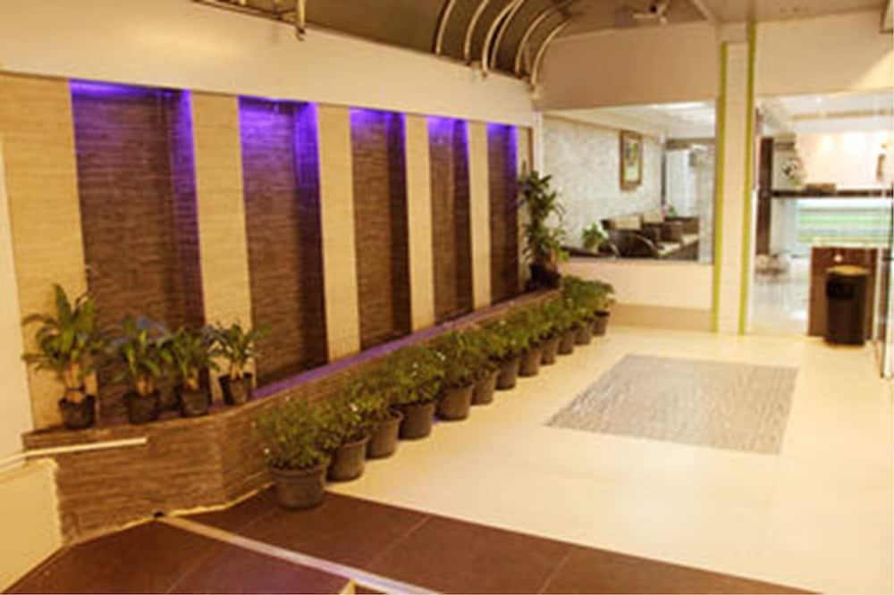 Visiting Card Hotel & Resort Bangkok Exterior foto