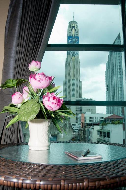 Visiting Card Hotel & Resort Bangkok Exterior foto