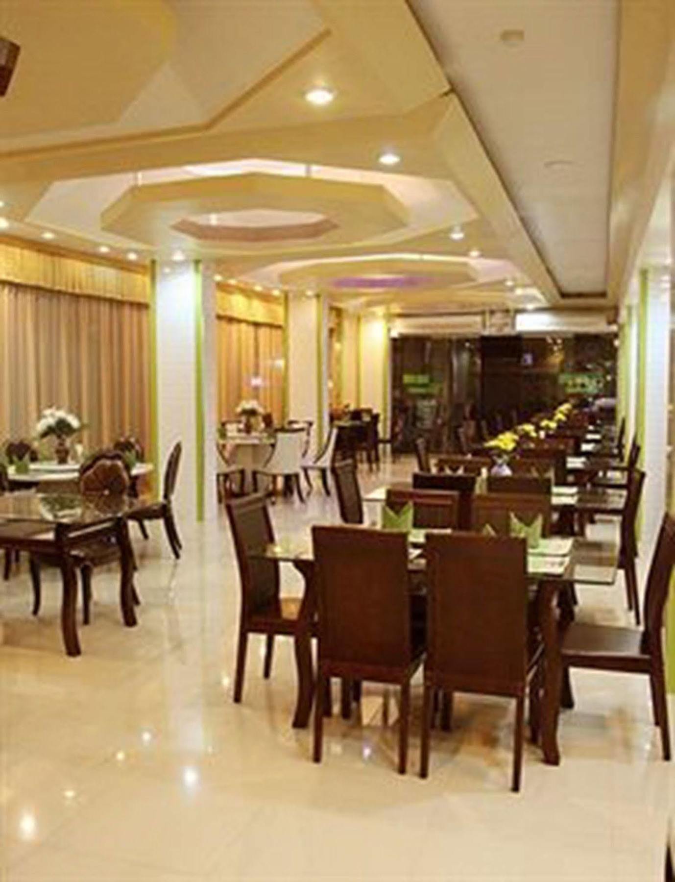 Visiting Card Hotel & Resort Bangkok Exterior foto